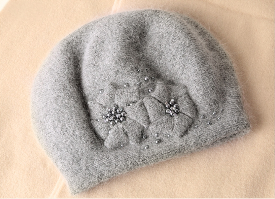Women's autumn and winter plush warm hat, warm rabbit wool knitted hat, knitted beret