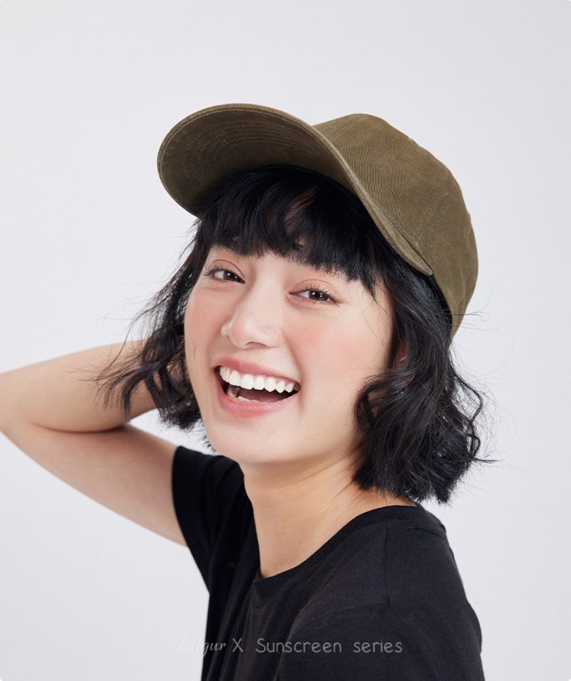 Unisex pure cotton baseball cap.