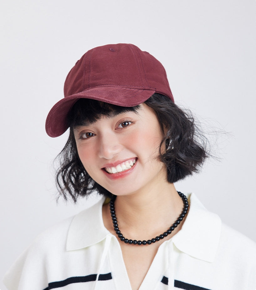Unisex pure cotton baseball cap.