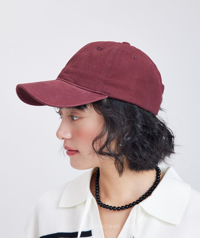 Unisex pure cotton baseball cap.