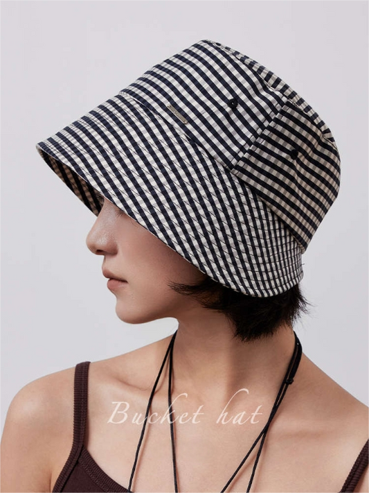 U-shaped bucket hat with large brim at the back.