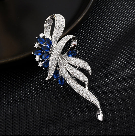 Zircon brooch. - AOA Fashion Accessories