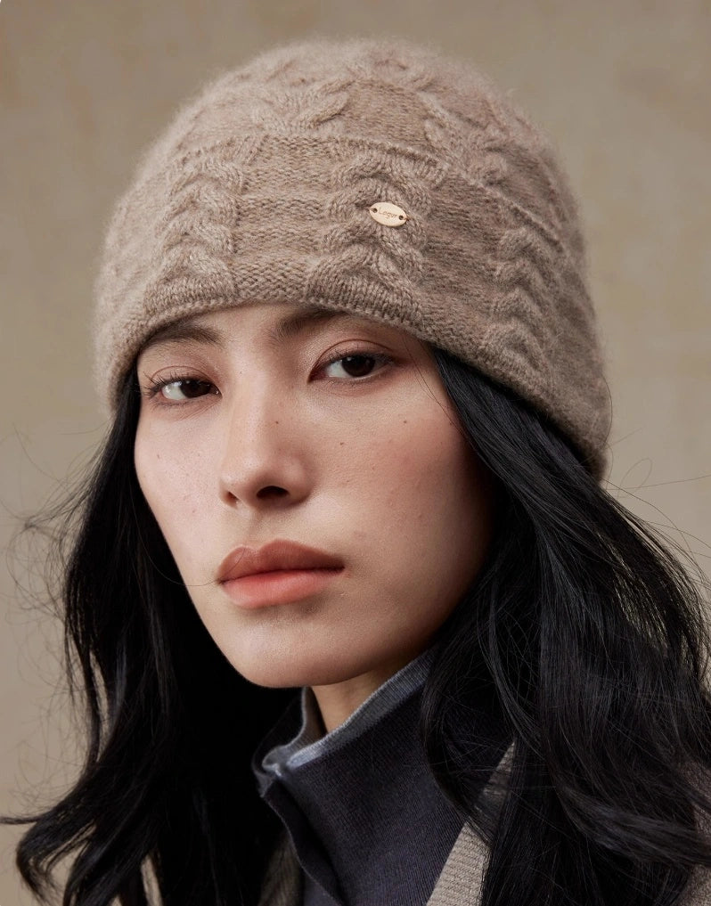 Elegant 100% Cashmere Beanie – Cable Knit Design | Multiple Colors