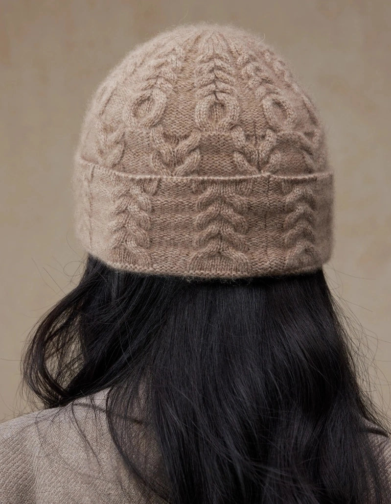 Elegant 100% Cashmere Beanie – Cable Knit Design | Multiple Colors
