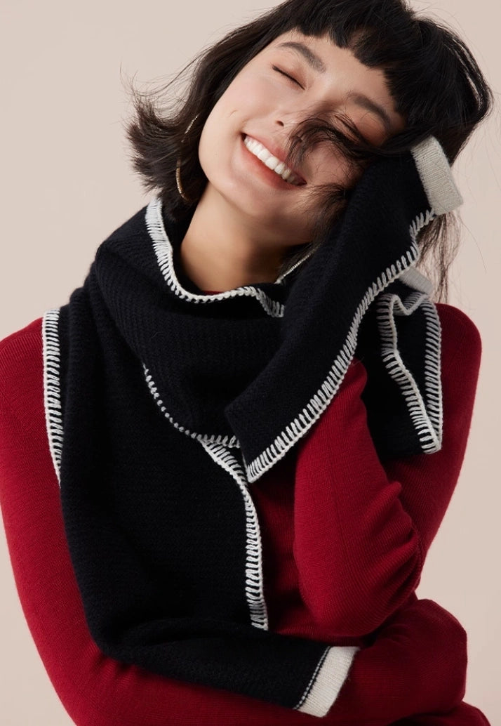 Cashmere Scarf – Minimalist Contrast Edge Design | Black & Ivory