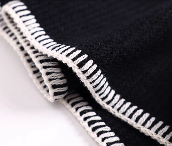 Cashmere Scarf – Minimalist Contrast Edge Design | Black & Ivory