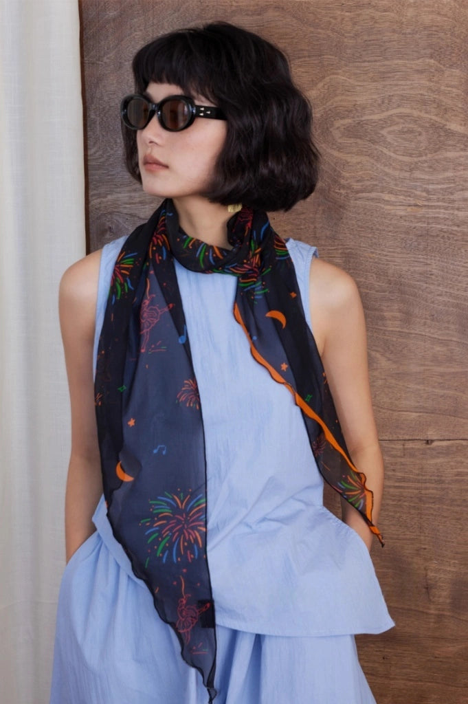 軽量ジョーゼットスキニーシルクスカーフ – 花火プリント | 複数カラー