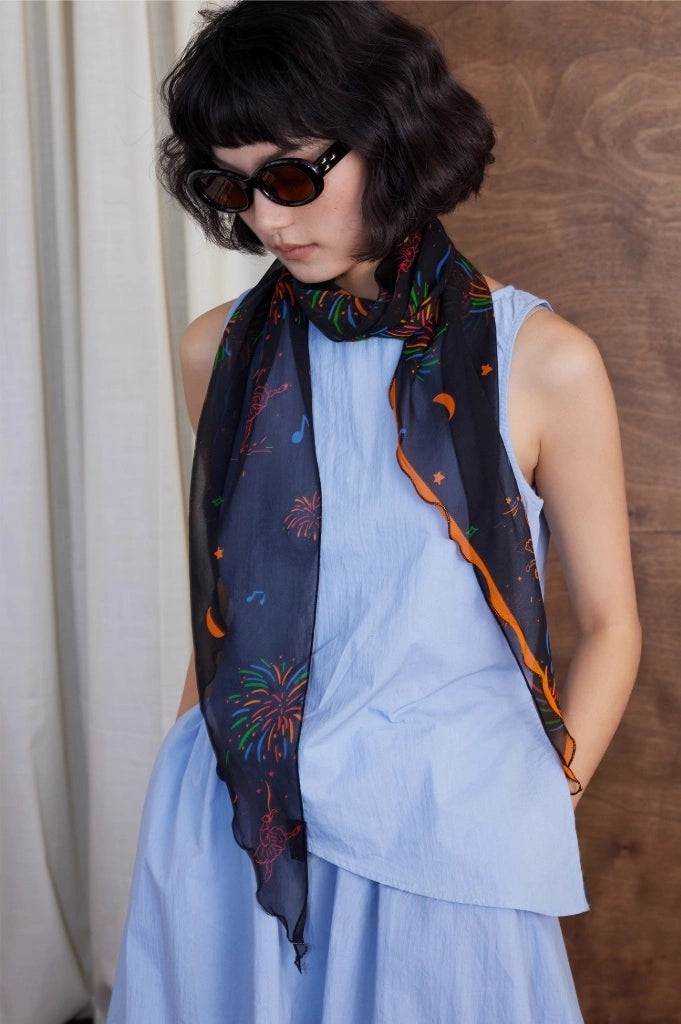 軽量ジョーゼットスキニーシルクスカーフ – 花火プリント | 複数カラー