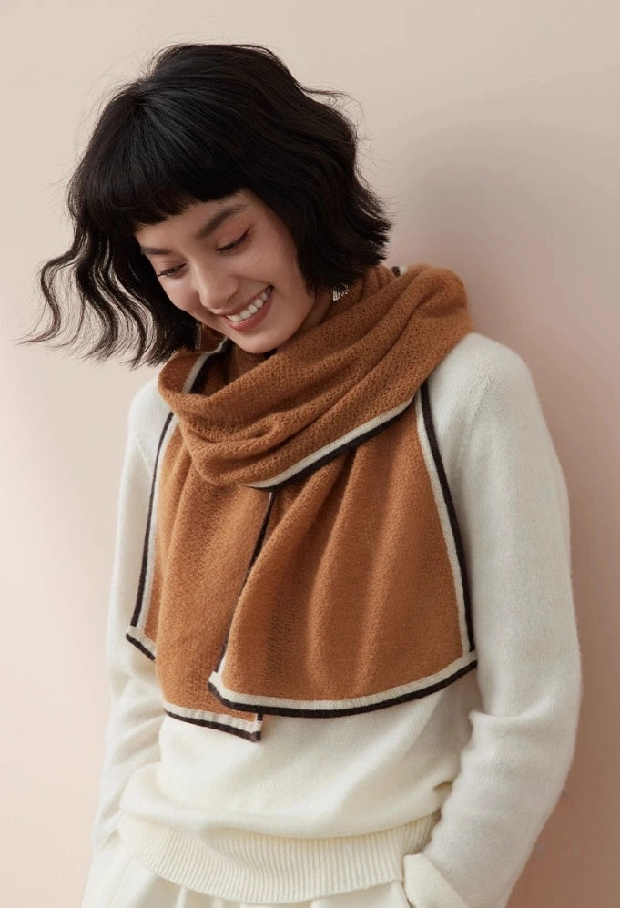 Soft Cashmere Scarf – Contrast Edge Design | Multiple Colors