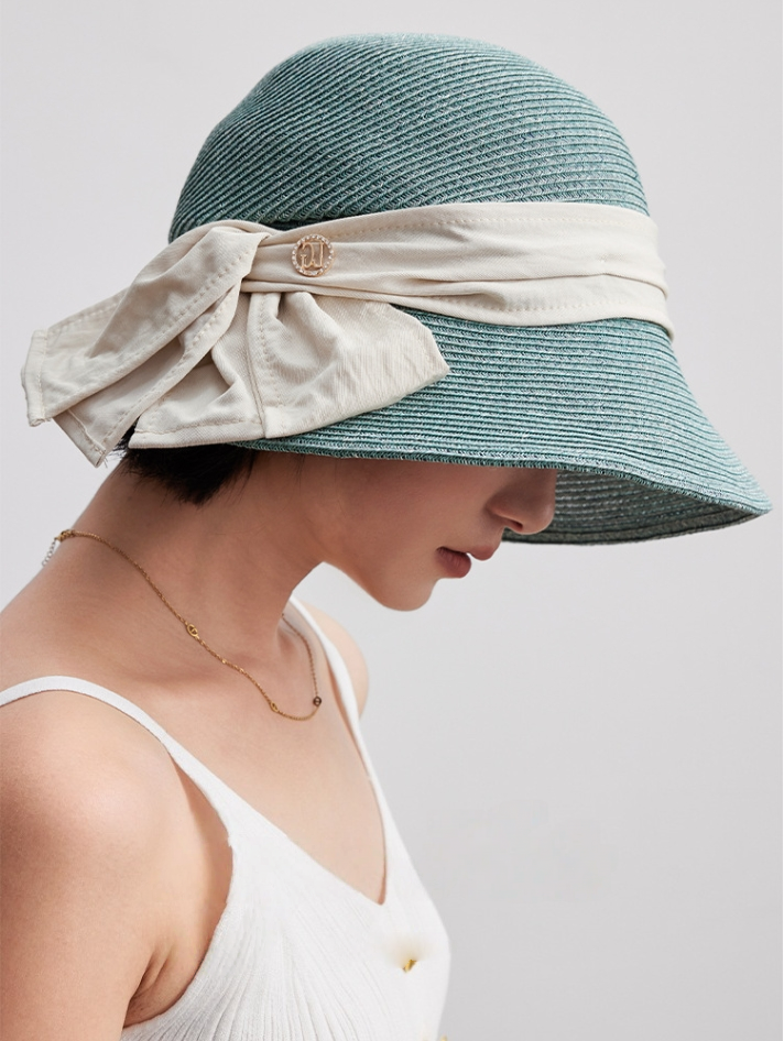 Women's Fashion Large Eaves Sunscreen Straw Hat - AOA Fashion Accessories